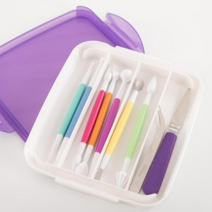 Wilton tool set cake decorating